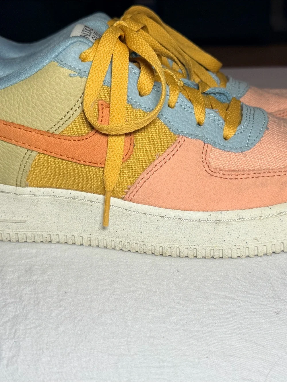 Nike Air Force 1 LV8 Next Nature 